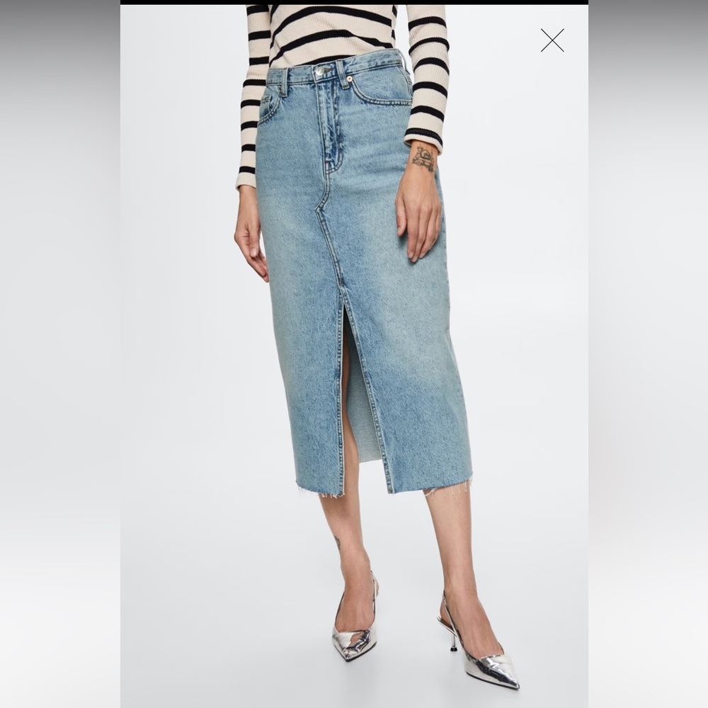 Slit denim skirt by Mango